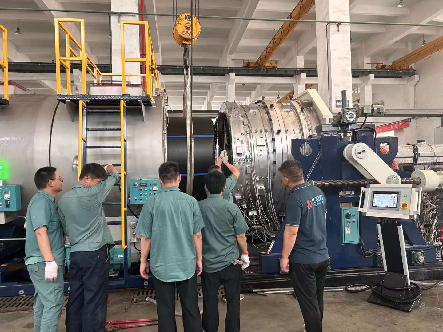 Ďalší perfektný test radu PE1600