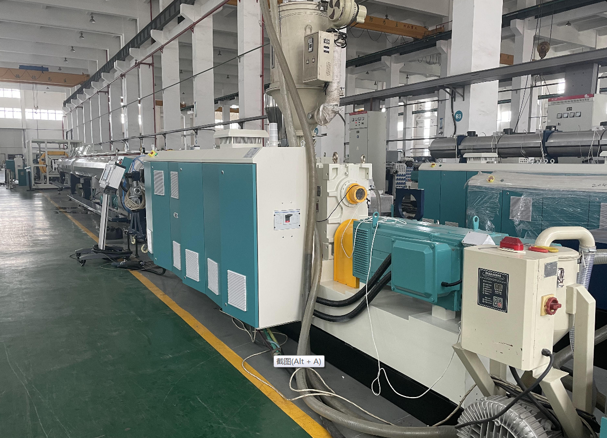 Opatrenia na riešenie nestabilného prúdu hlavného stroja extrudéra plastov