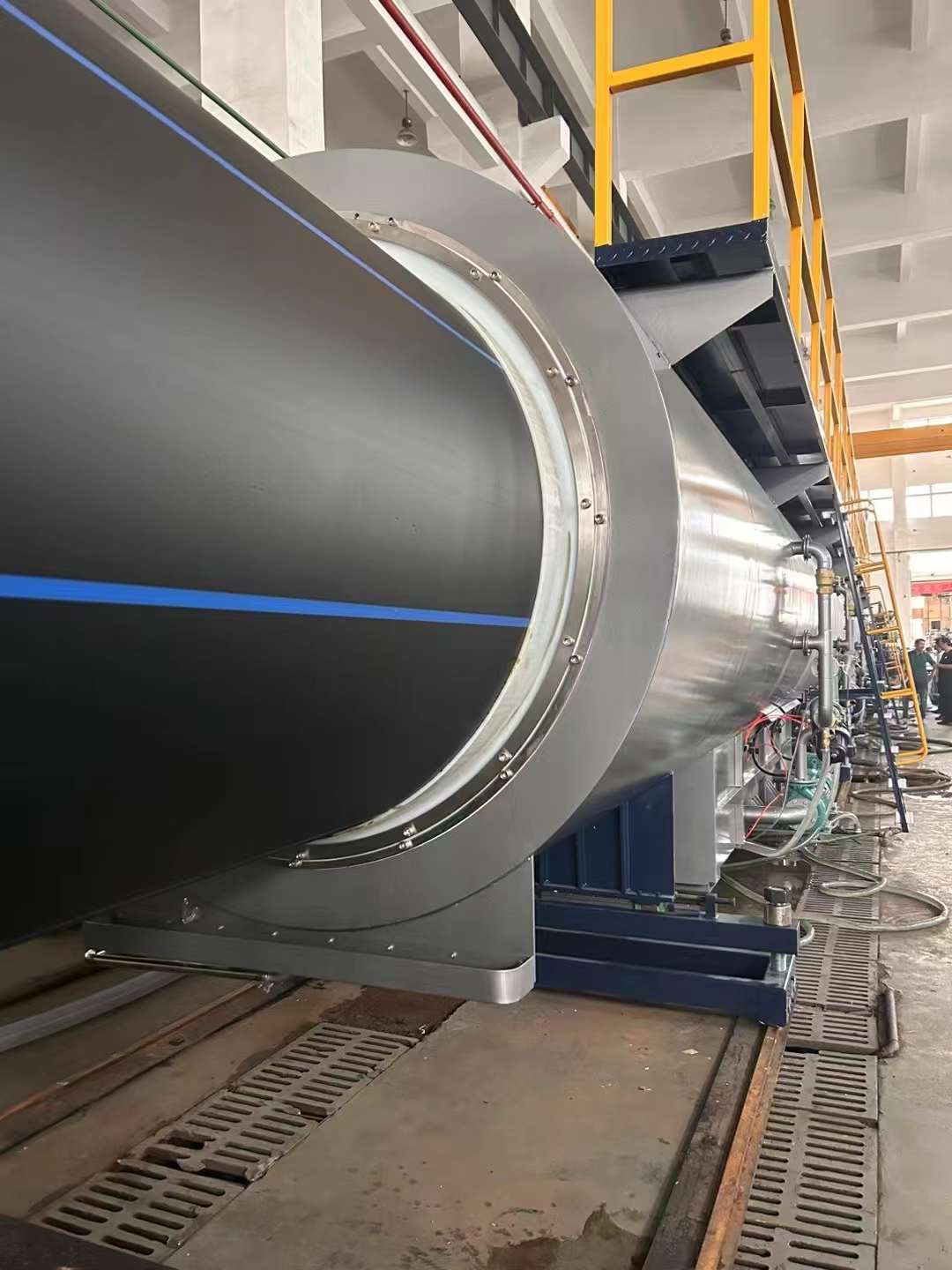 Analýza príčin povrchových jamiek pri výrobe PVC rúr a PE rúr