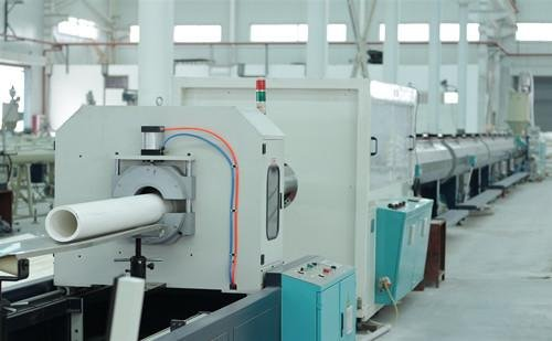 Aké ďalšie klasifikácie existujú okrem rúr z PVC-U a PVC-C pre PVC rúry?