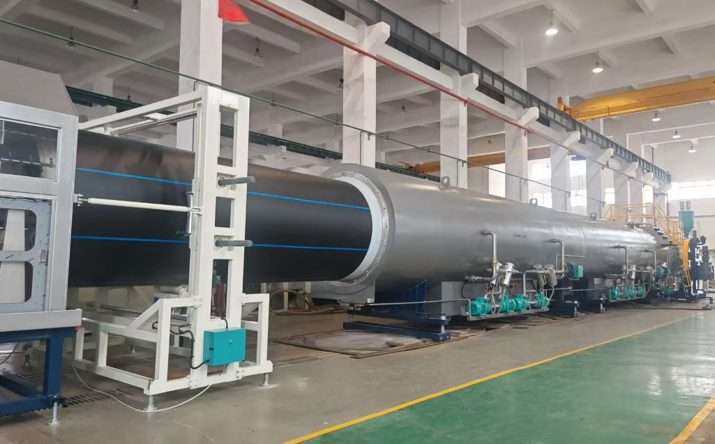 Rúry s vysokou hrúbkou a veľkým priemerom: ako sa vyhnúť priehybu pri vytláčaní rúr